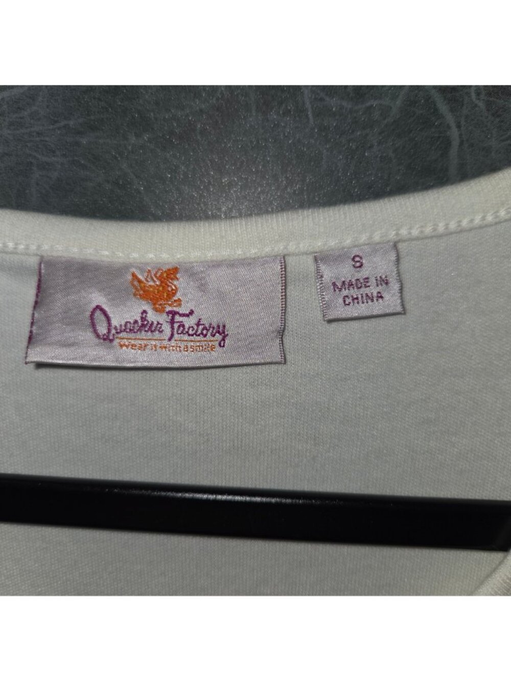 Quacker Factory Womens S White 3/4 Sleeve Top Blue Butterfly Embellishment 4416 - Picture 3 of 6